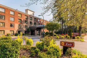 Alojamiento - Lake Norman Inn and Suites