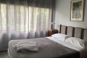 Alquiler Vacacional - Agapantha Cottage - Country in the City, original artwork, wkly/mthly discounts