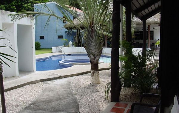 Numu Cabinas - Hoteles 3 estrellas en Potrero Guanacaste