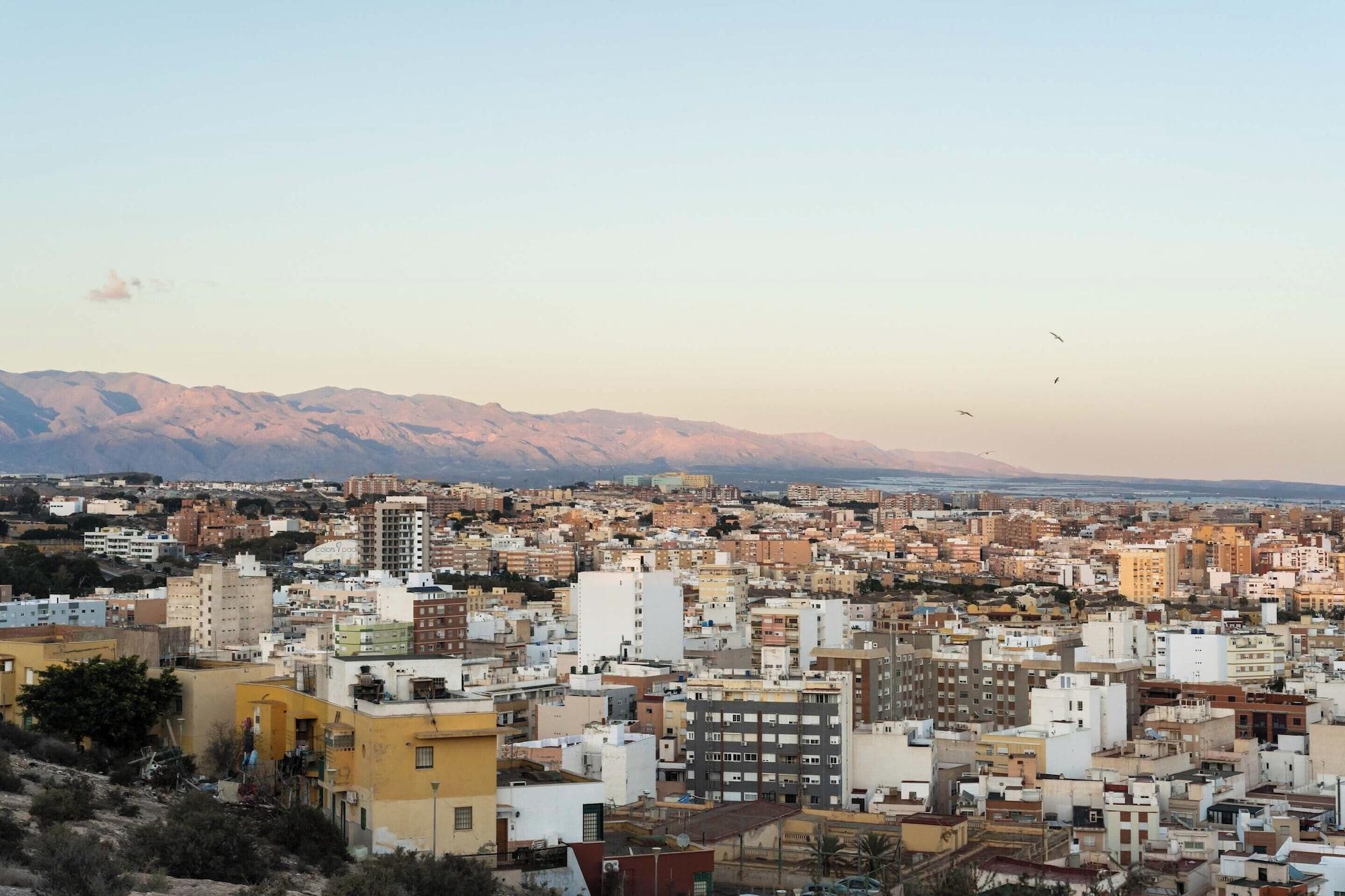 Vista Exterior limehome Almeria C. Hernán Cortés