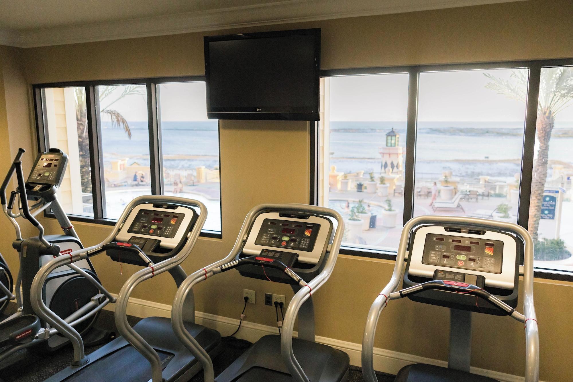 Gimnasio Emerald Grande Condominiums at HarborWalk Village