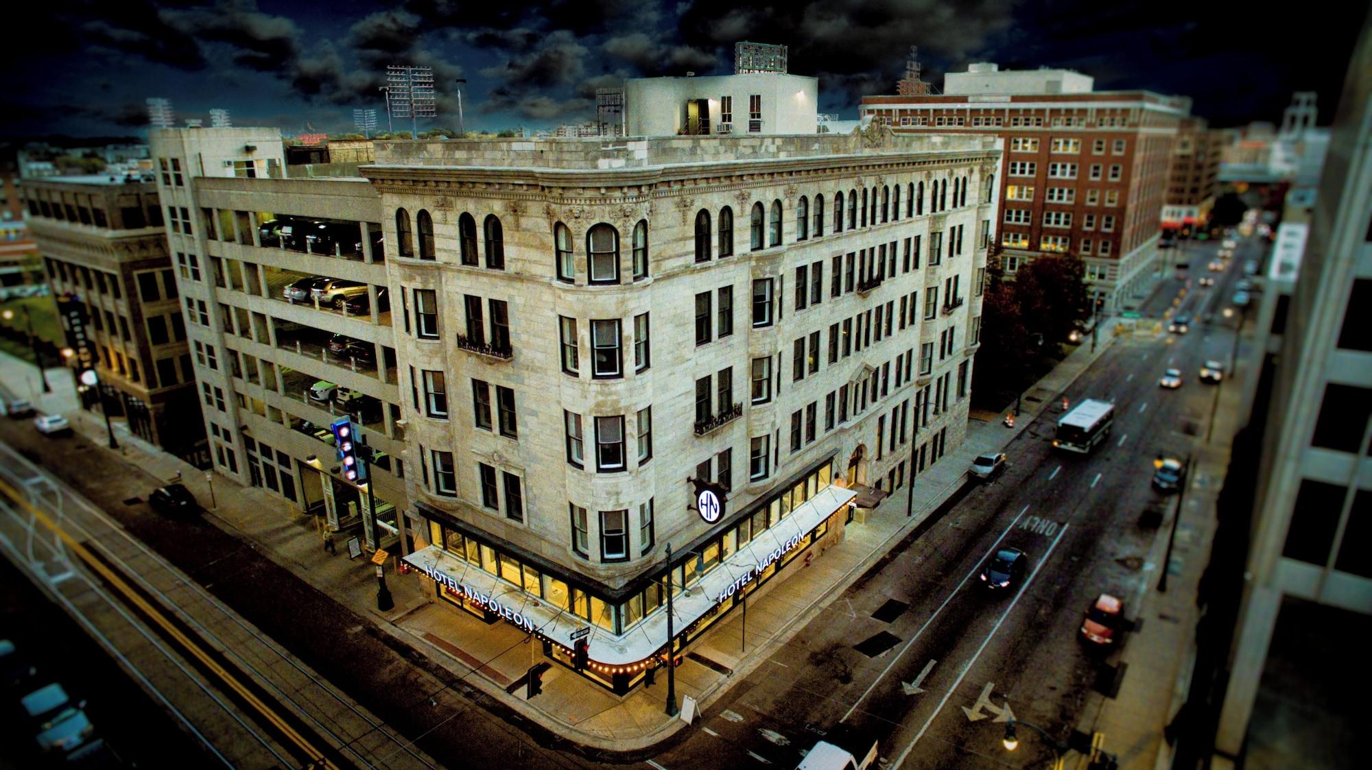 Vista Exterior voco Hotel Napoleon Memphis by IHG