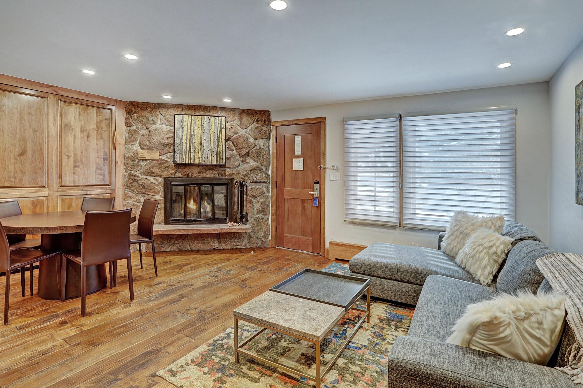 Varios The Lodge at Vail 2 BR Condo in the Heart of Vail by RedAwning - Save 20% on 7+ Nights!