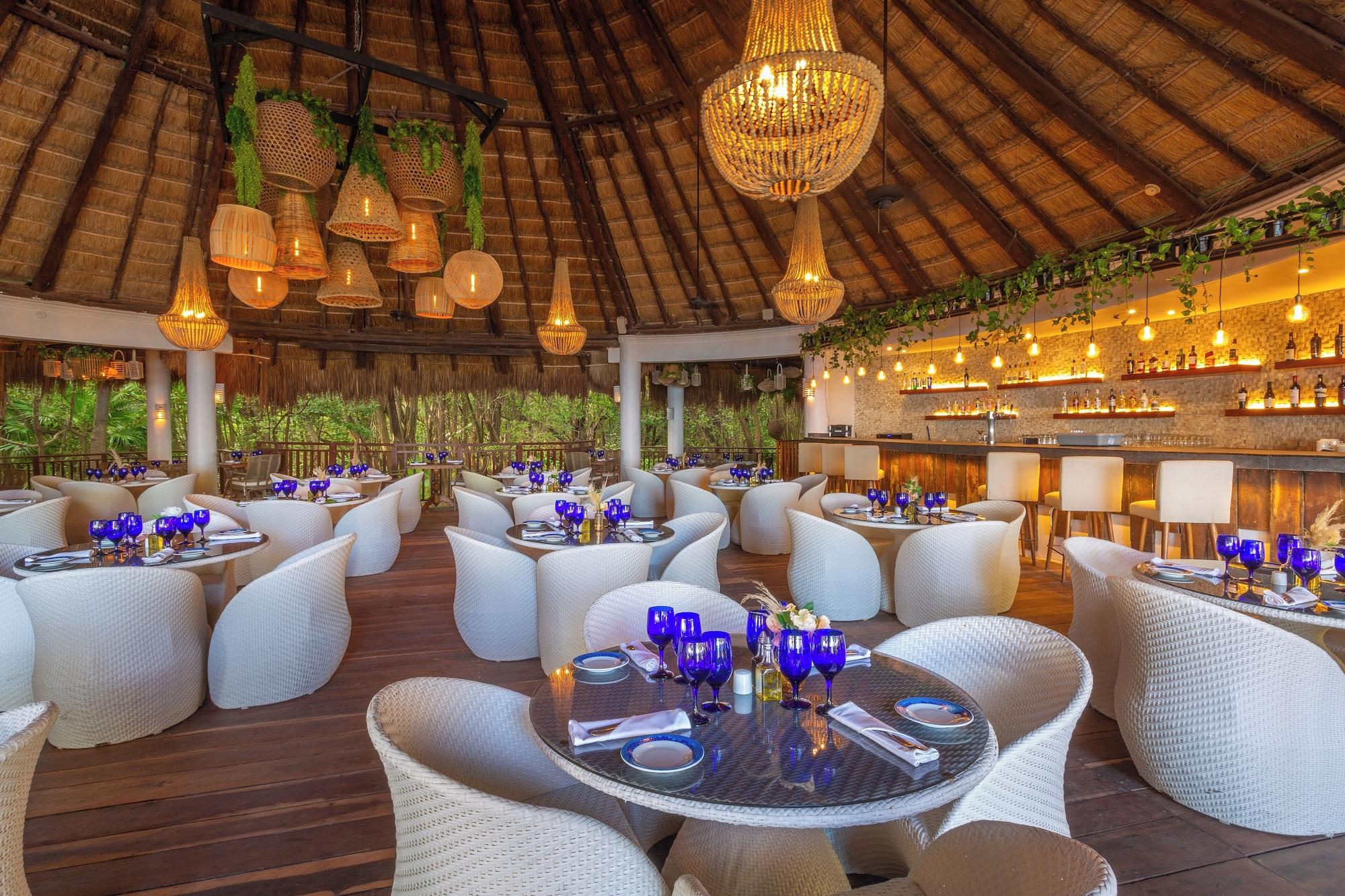 Restaurant Sandos Caracol Nature Resort & Water Park All Inclusive