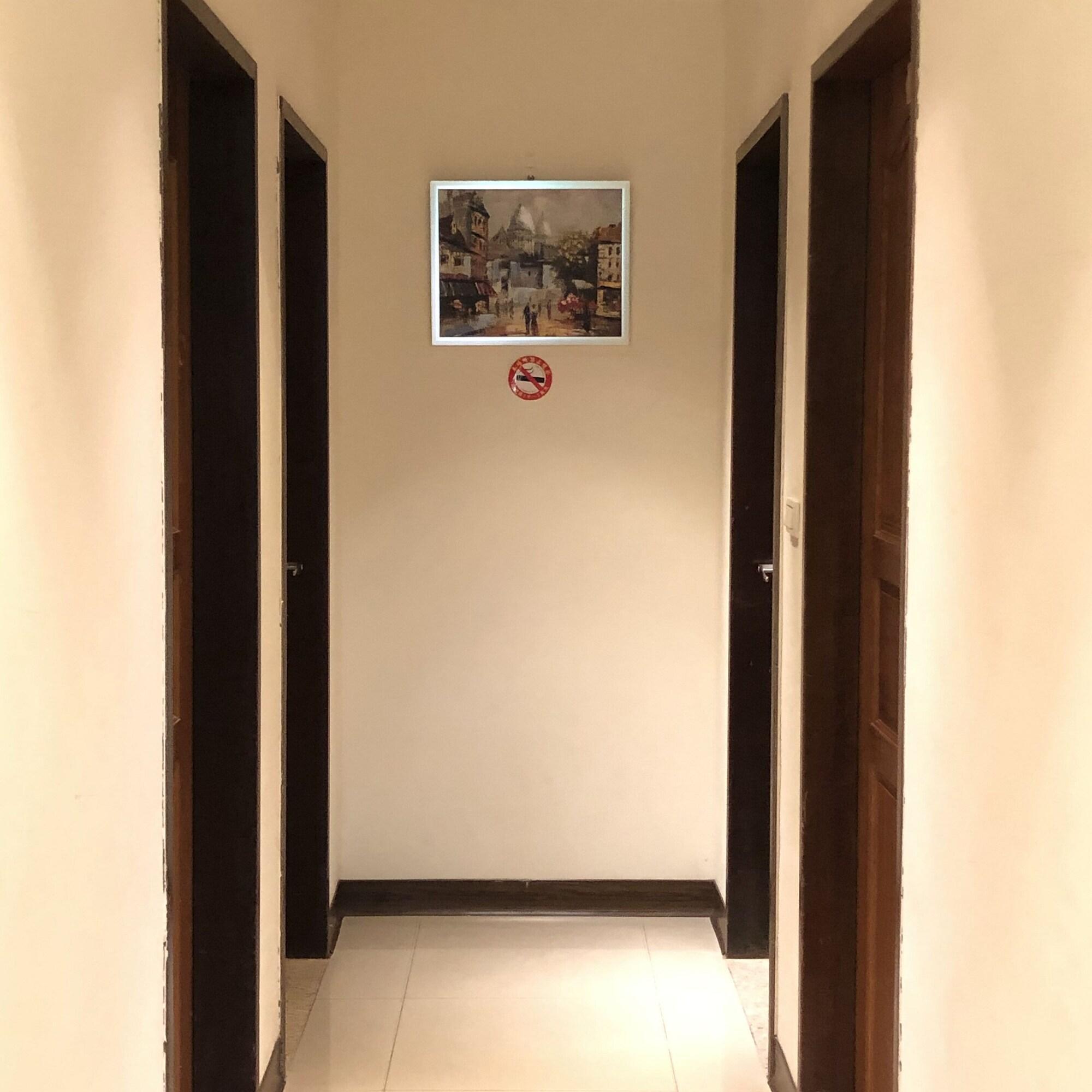 Vista Lobby Frank's Hostel