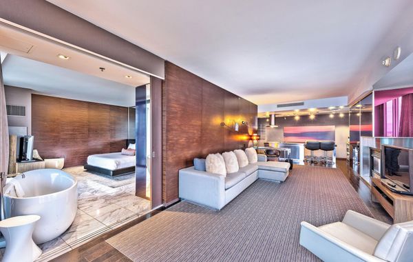 Cozy 1-bedroom condo with AC, fitness room in welcoming Las Vegas - Hoteles solo adultos en Las Vegas, Nevada