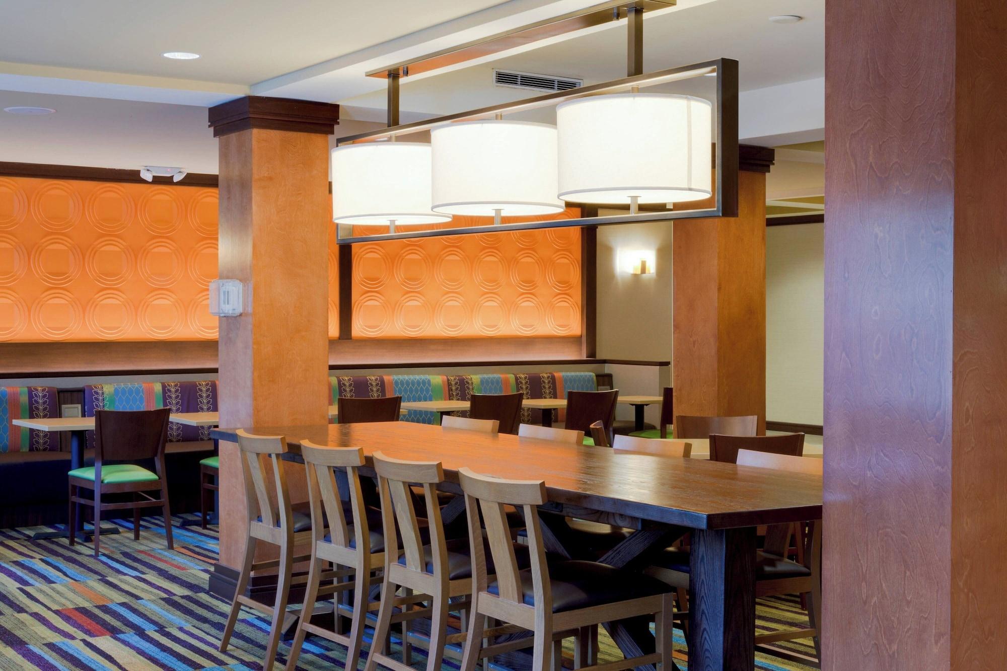 Restaurant Fairfield by Marriott Titusville Kennedy Space Center
