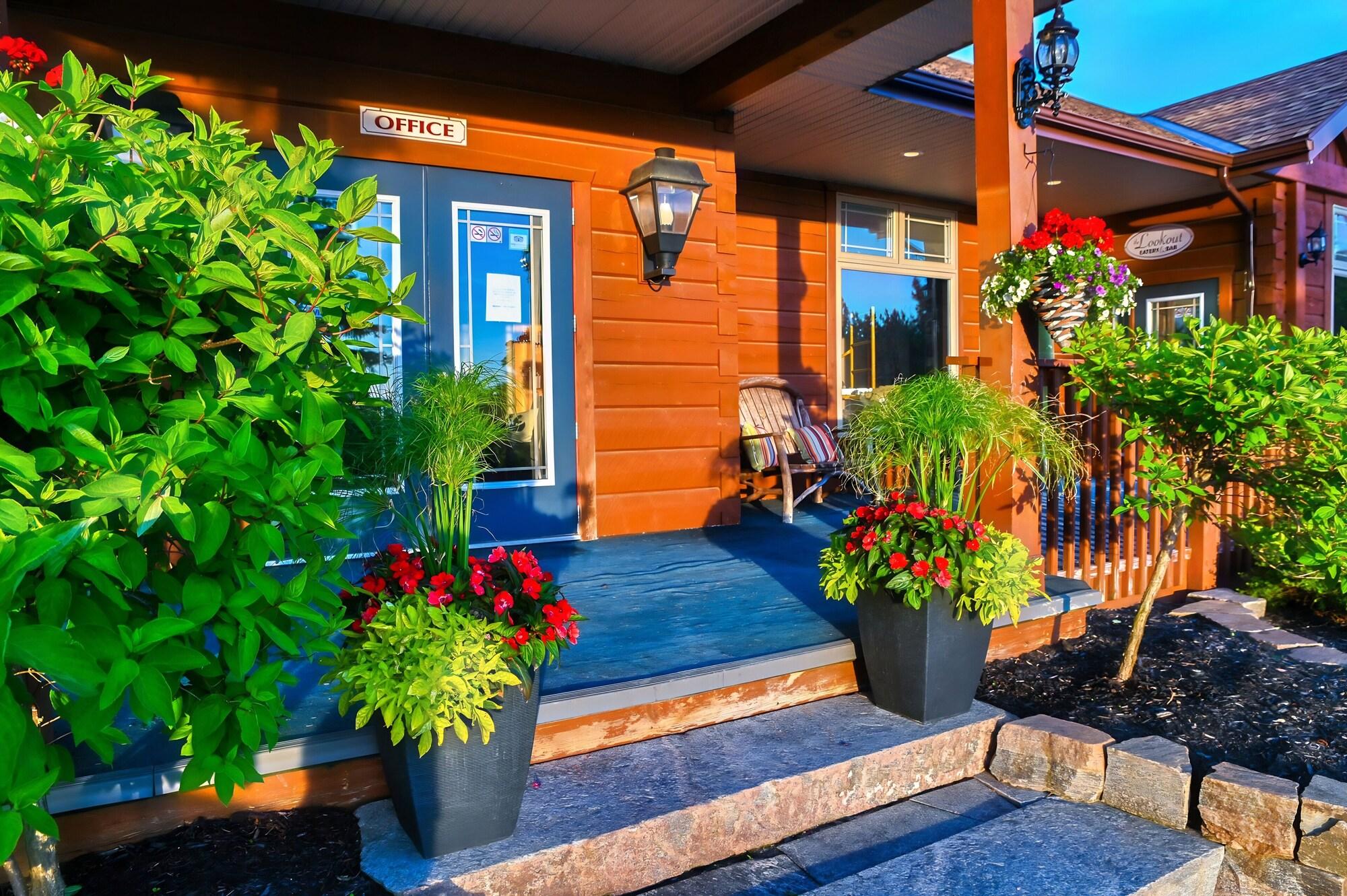 Vista Lobby Terrace Suites