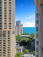 Arriendo temporal - Lake View Penthouse Top Amenities Unit Laundry