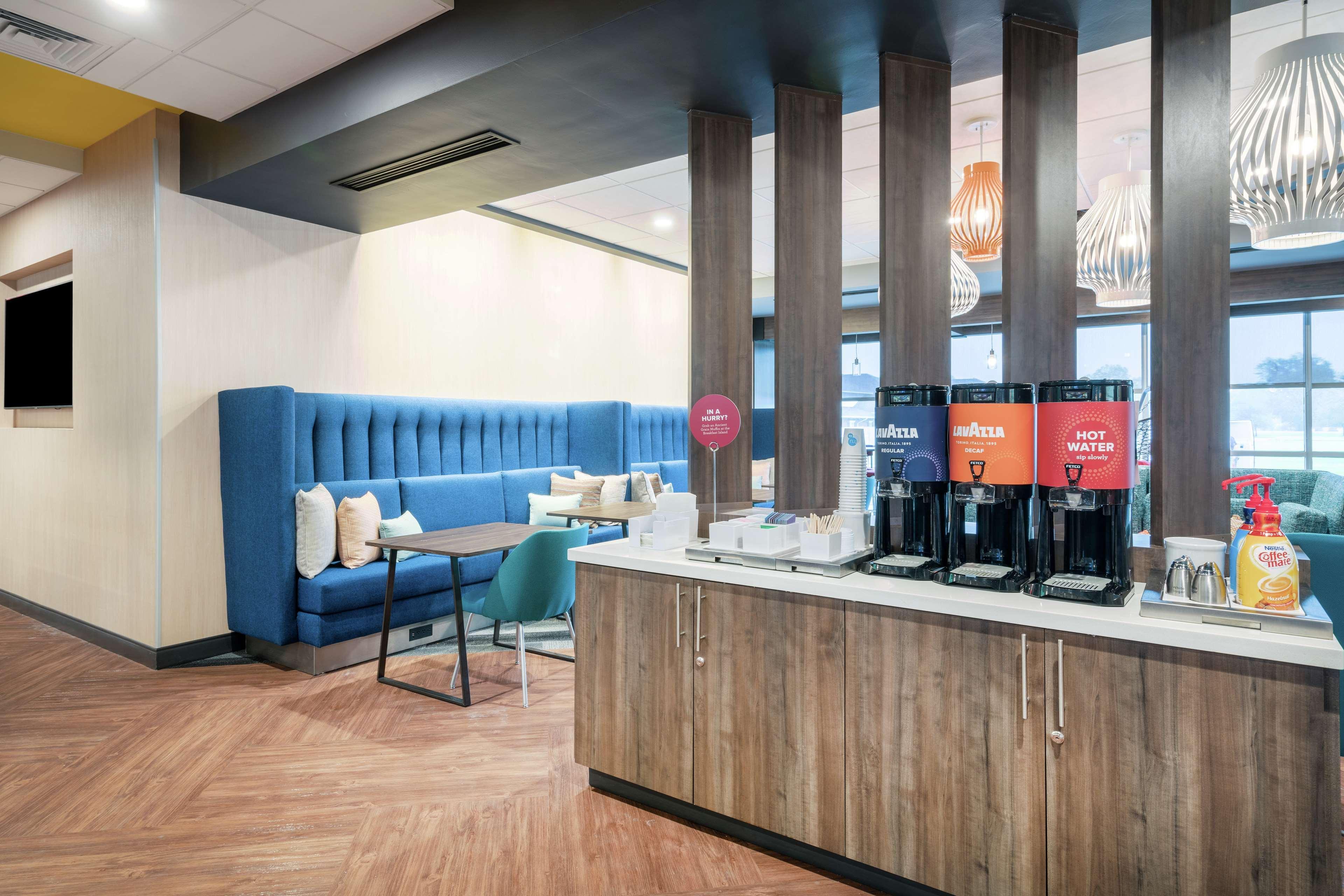 Restaurant Tru By Hilton Greenville