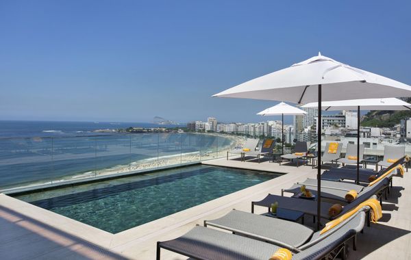 Windsor California Copacabana Hotel