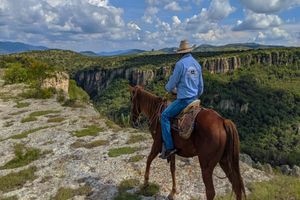 Actividad - Paseo a caballo con un delicioso almuerzo típico - Tour de medio día