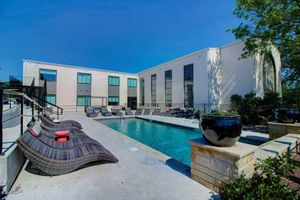 Alojamiento - Bishop Arts Hotel by Qresorts.
