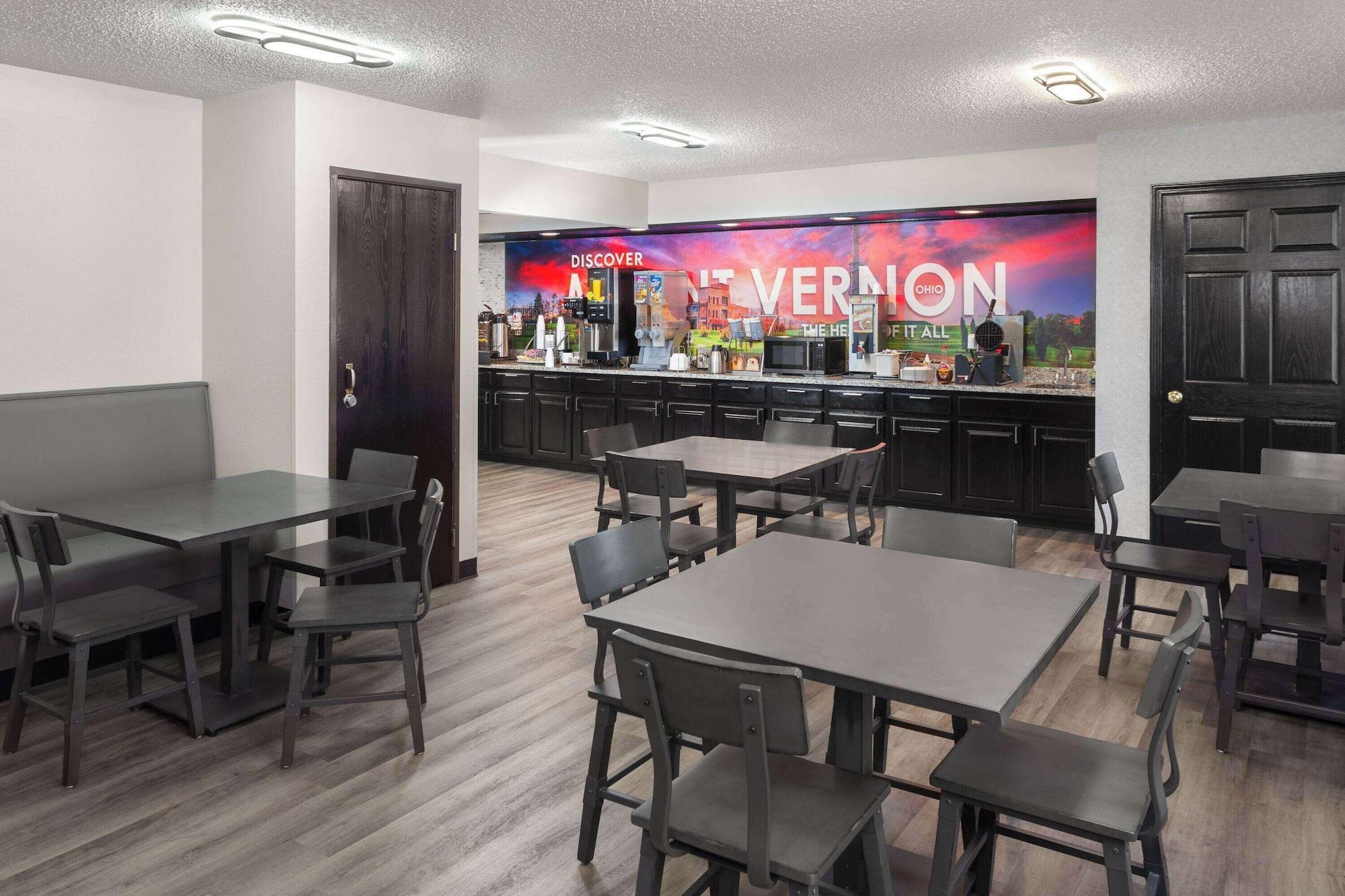 Restaurant Super 8 by Wyndham Mt. Vernon
