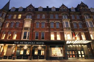 Pacote - The Metropole Hotel