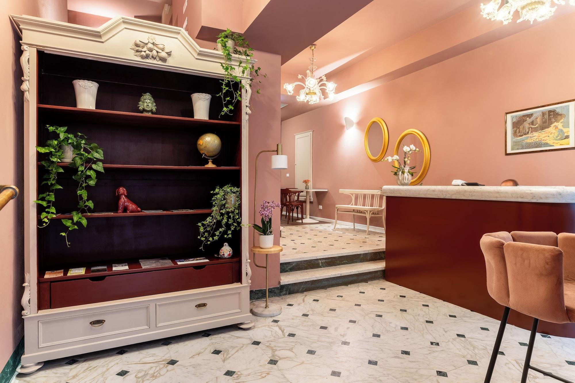 Vista Lobby Piccolo Hotel Puccini