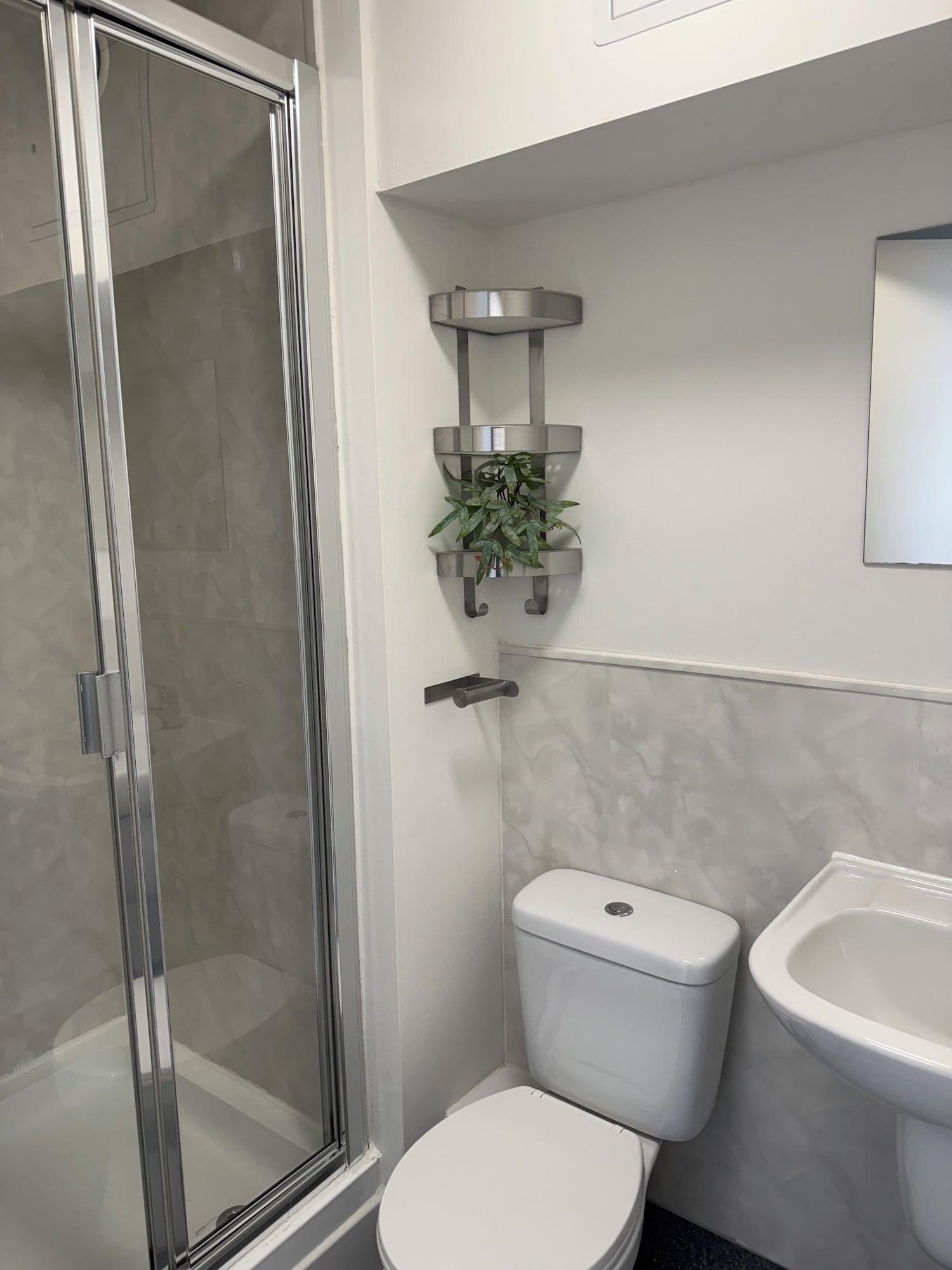 Equipamiento de Habitación St Andrews Church by Elite