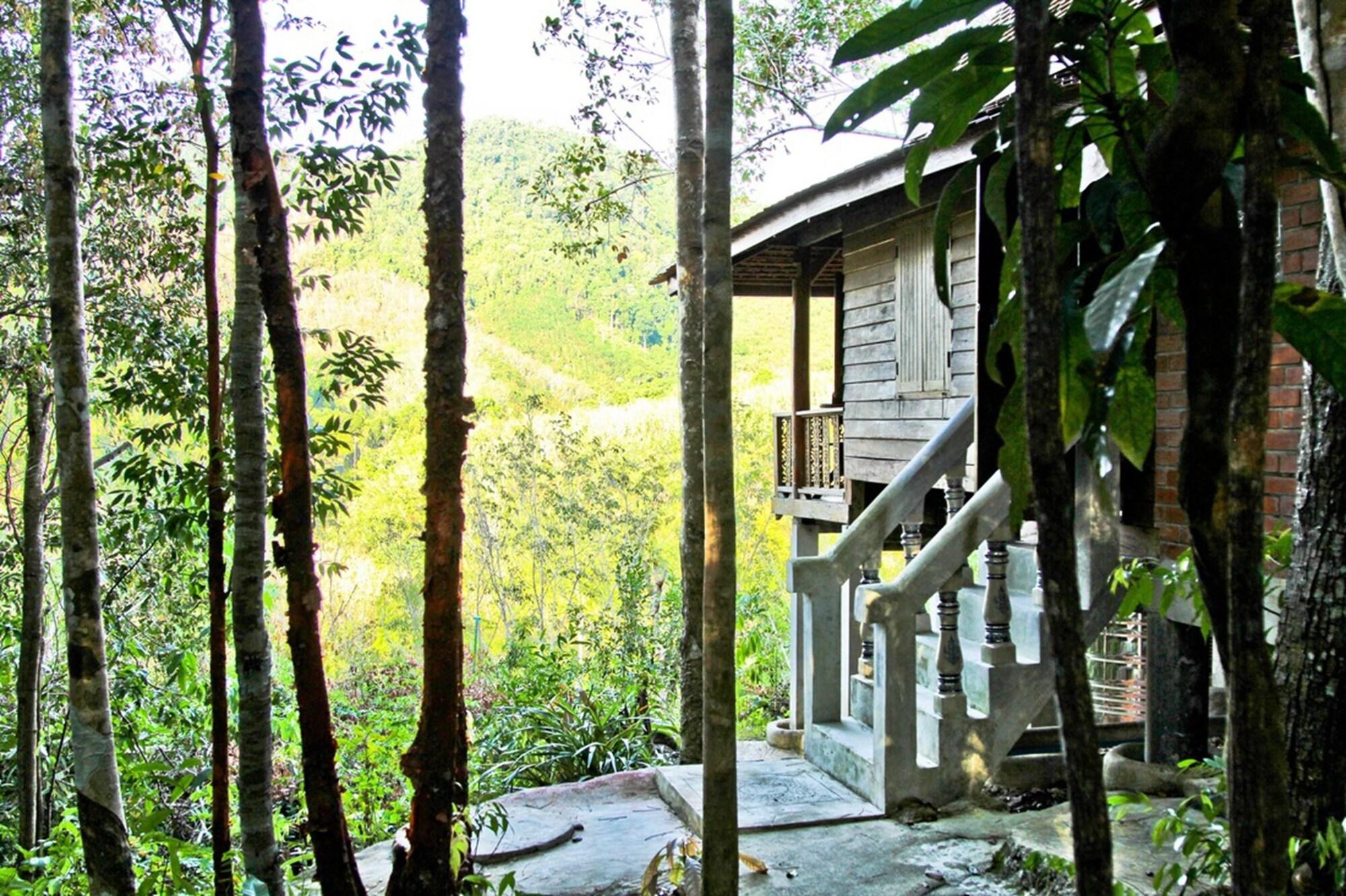 Vista Exterior Chestnut Hill Eco Resort