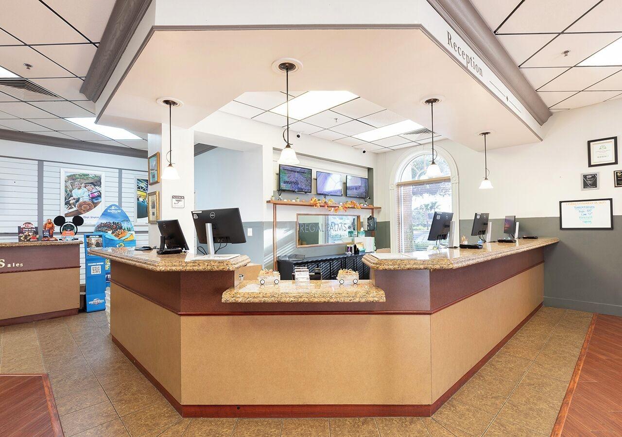 Vista Lobby Villas At Regal Palms