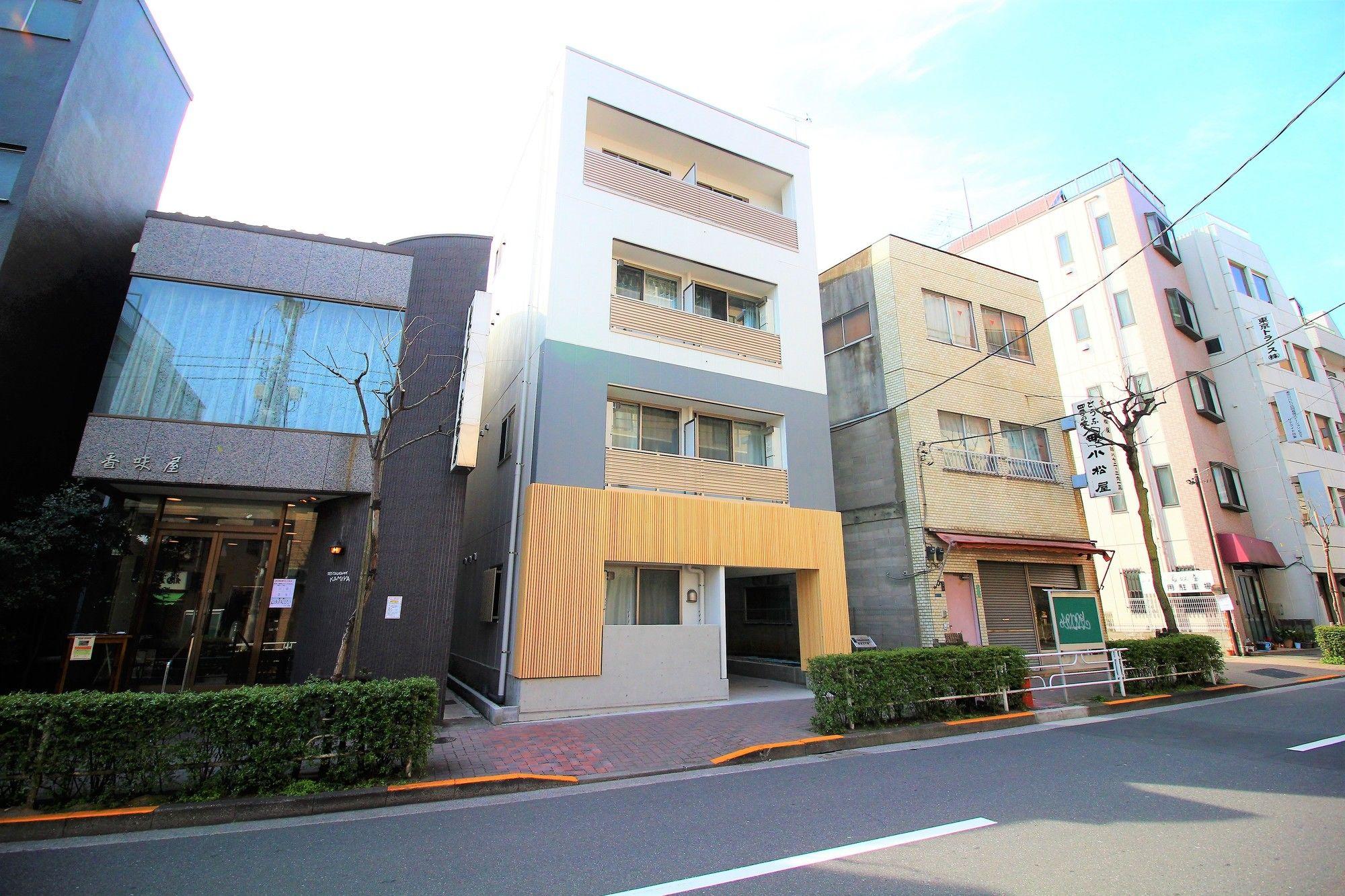 Vista da fachada Sakura Cross Hotel Iriya
