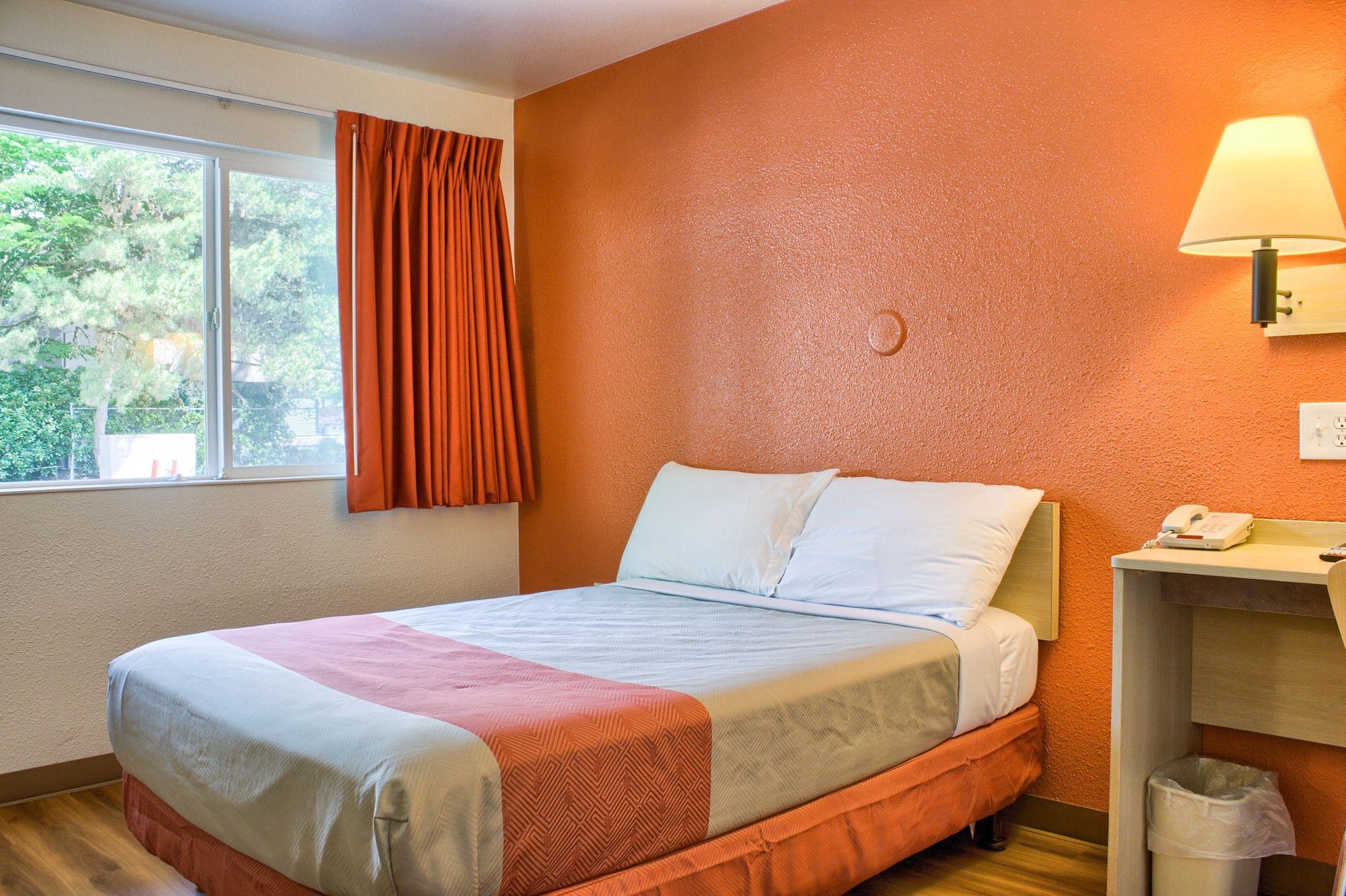 Habitación Motel 6 Issaquah, WA - Seattle - East