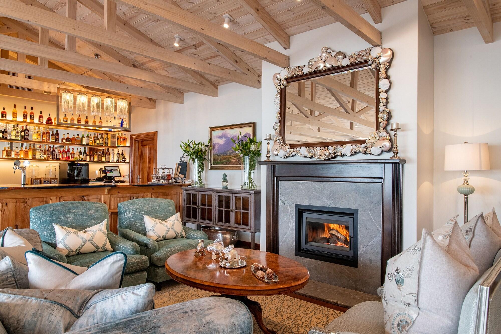 Vista Lobby Tintswalo Atlantic