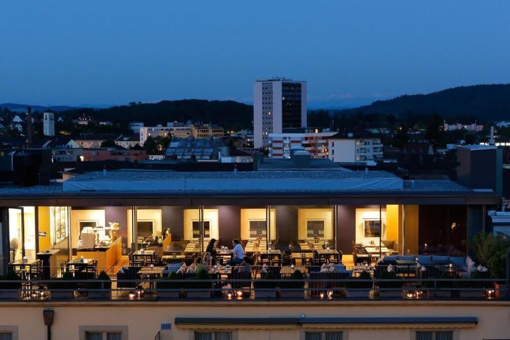 Restaurant GLANDON Rooms Elite