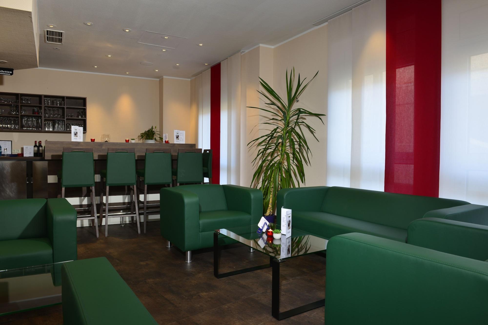 Bar/Salón INVITE Hotel Nürnberg City