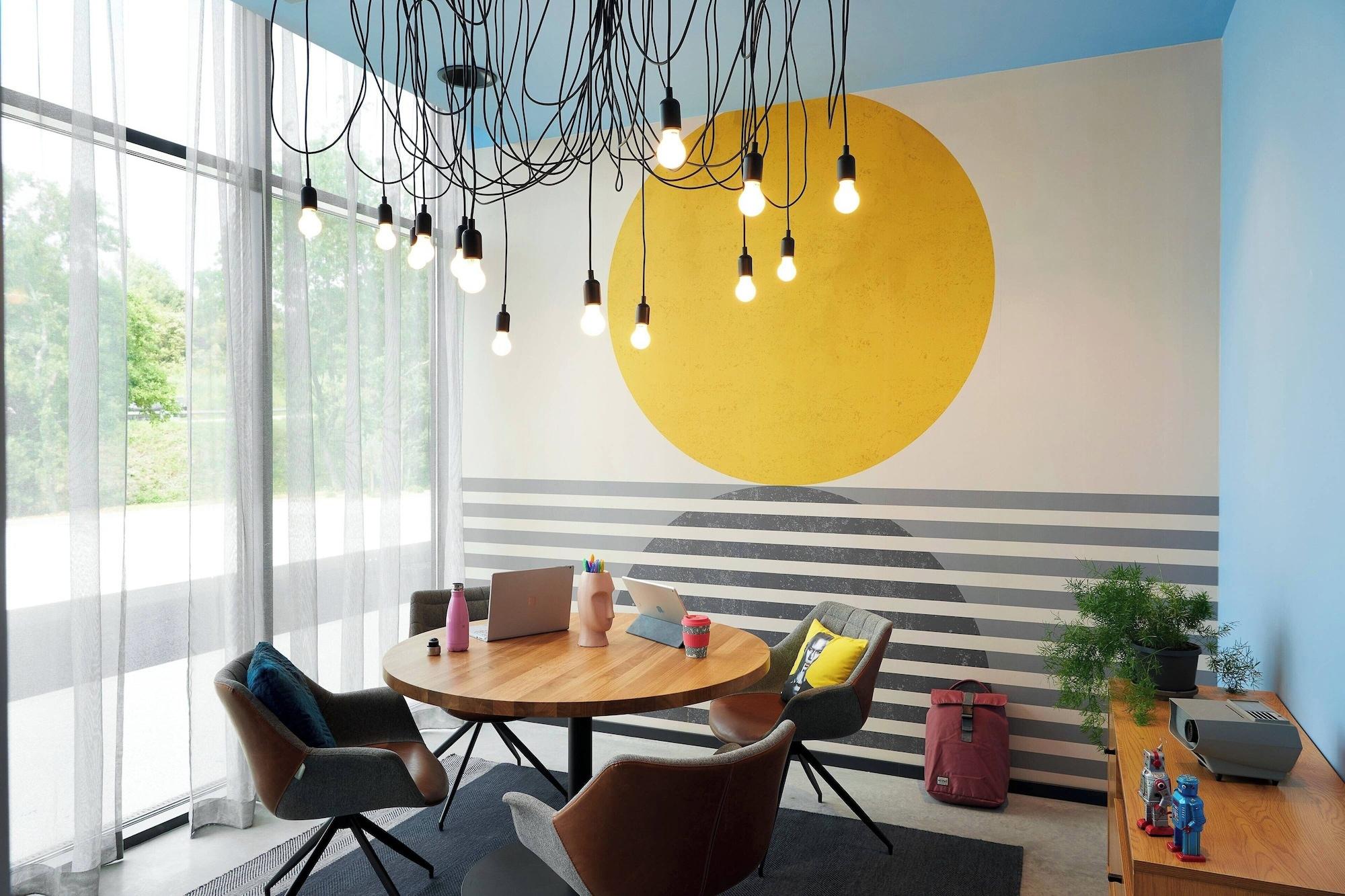 Sala de Reuniones Moxy Sophia Antipolis