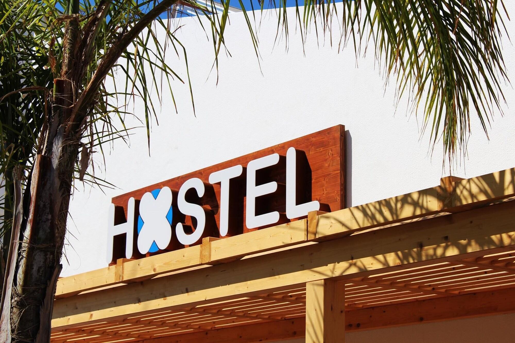 Vista Exterior WAX Hostel