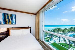 Alquiler Vacacional - LUXURIOUS 1 BR CONDO WITH OCEAN VIEW, POOL AND SPA