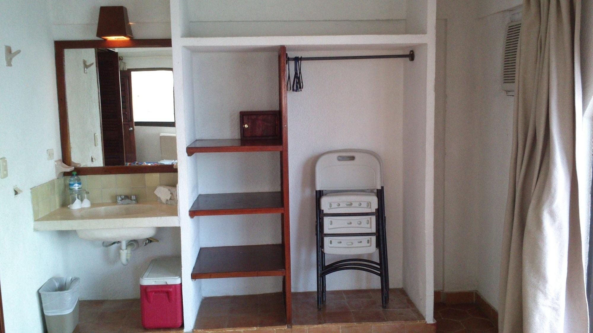 Set de Habitación Safari Inn