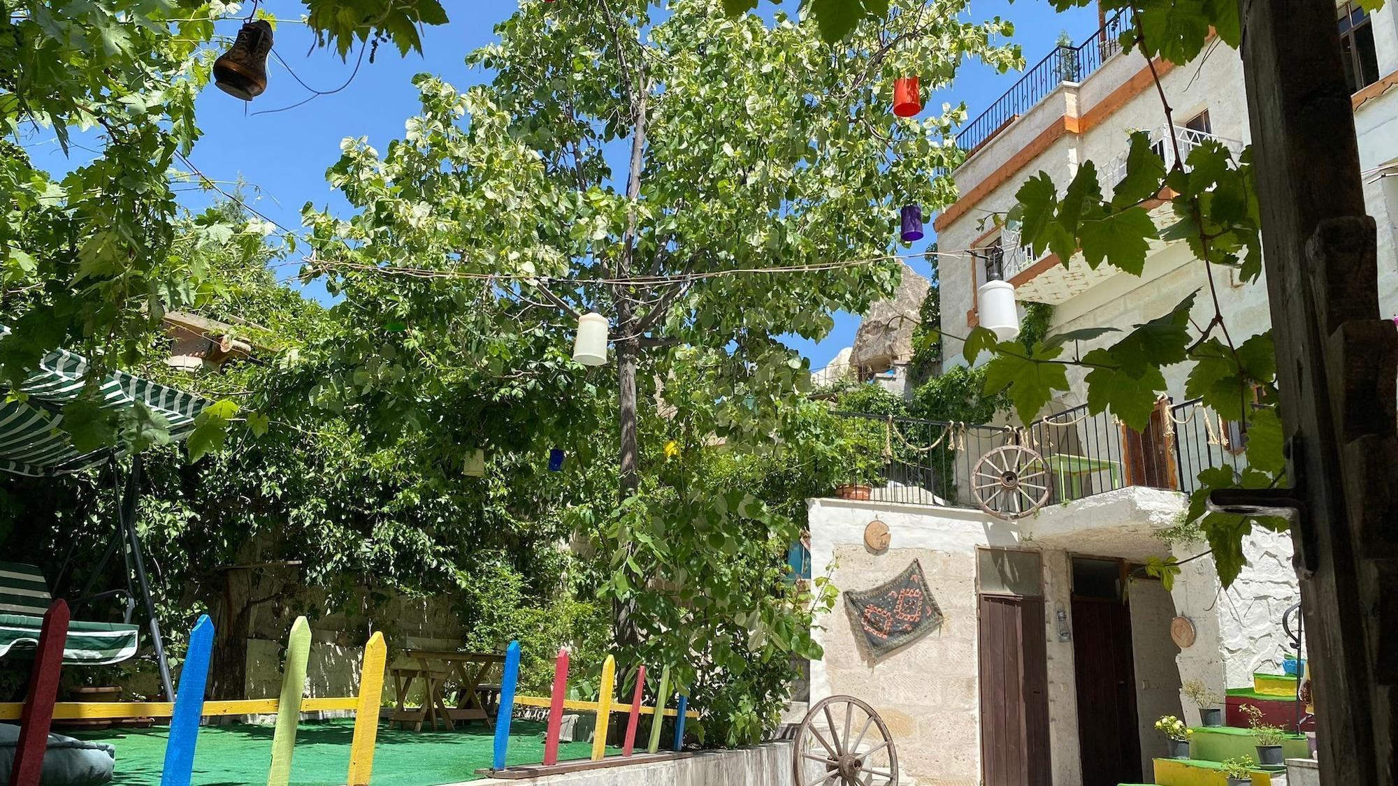 Vista Exterior Unicorn Cave Hotel