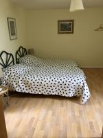 Alquiler Vacacional - House sleeps 9. Spectacular sea views. 300yds sandy beach. Large garden. WiFi.