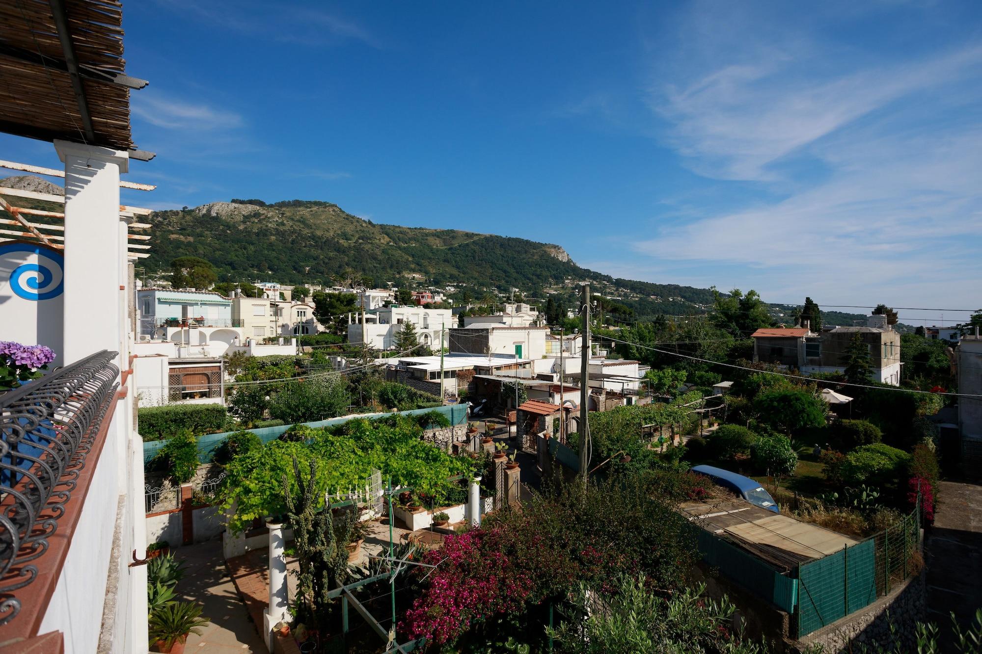 Vista Exterior La Ninfa Di Capri