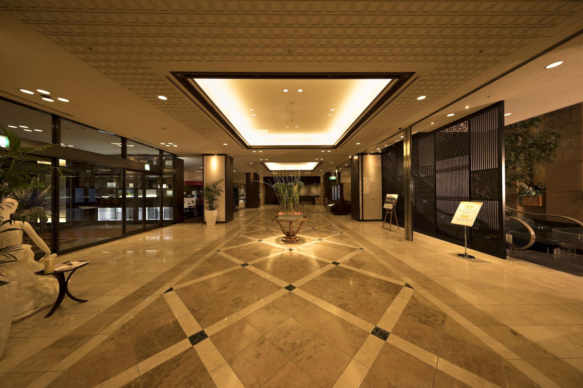 Vista Lobby KKR Hotel Kumamoto