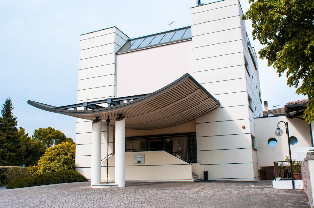 Vista Exterior Da Porto