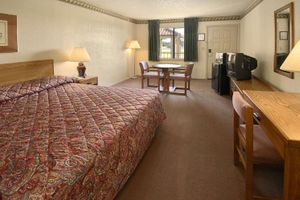 Alojamiento - Economy Inn and Suites