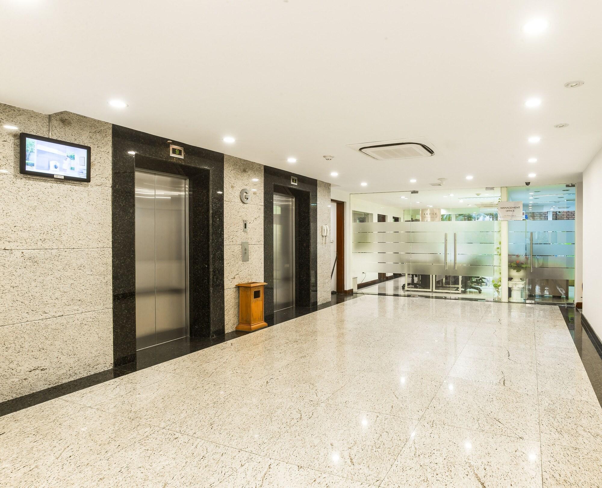 Vista Lobby Atlanta Residences
