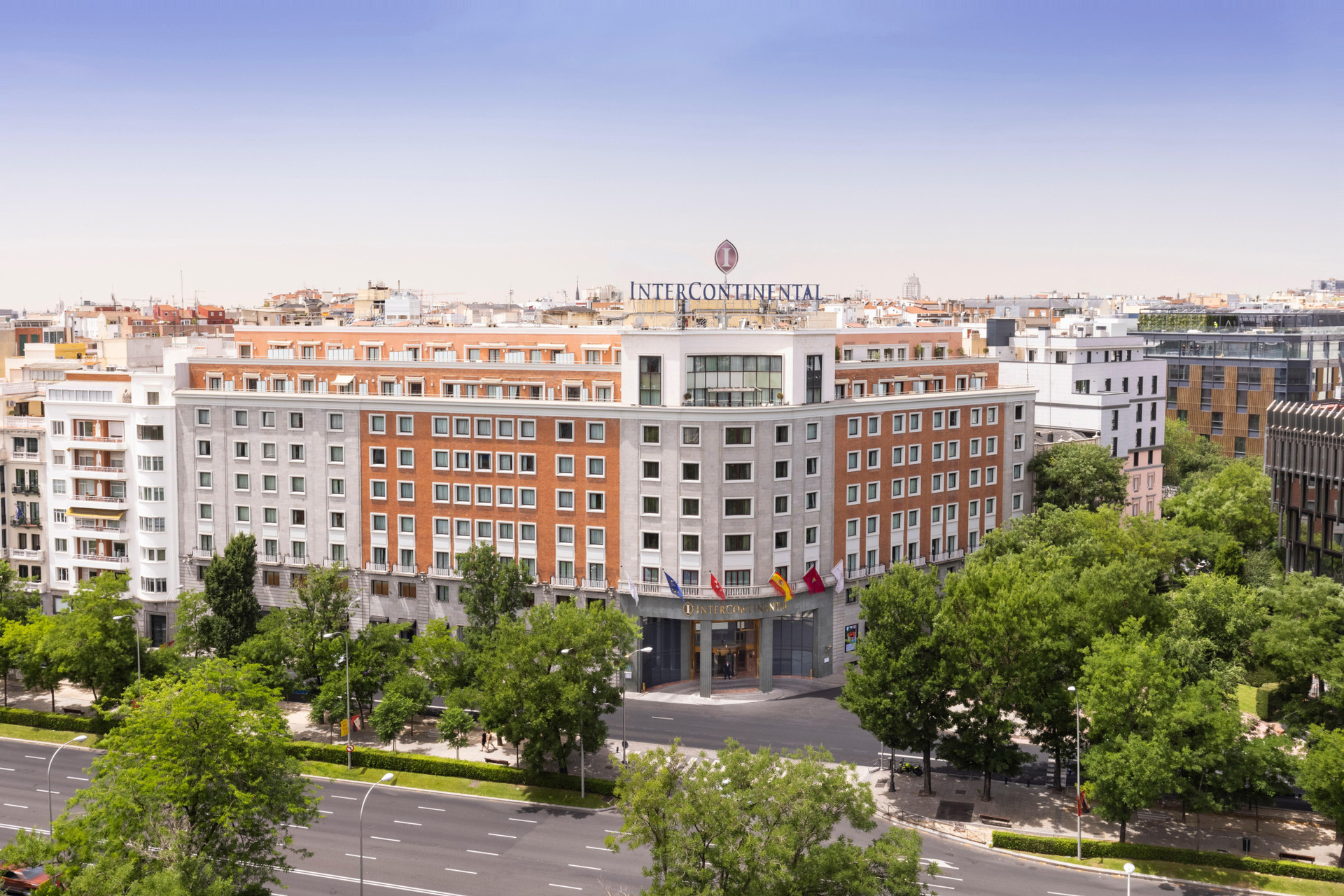 Vista Exterior InterContinental Madrid by IHG