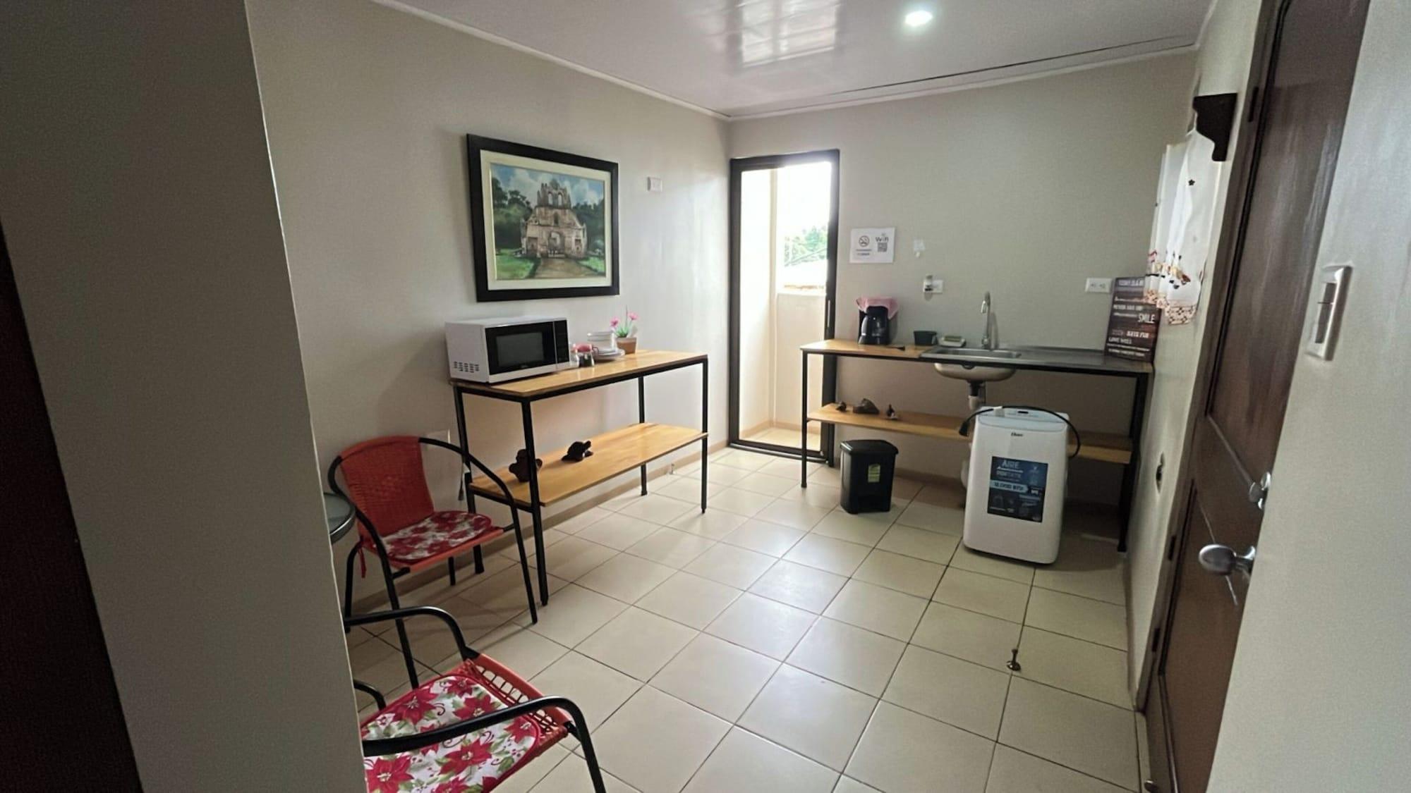 Equipamiento de Habitación Rivera Family Airport Apartments