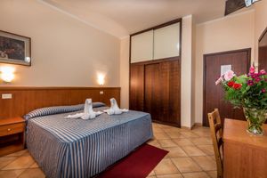 Alojamiento - Hotel Real