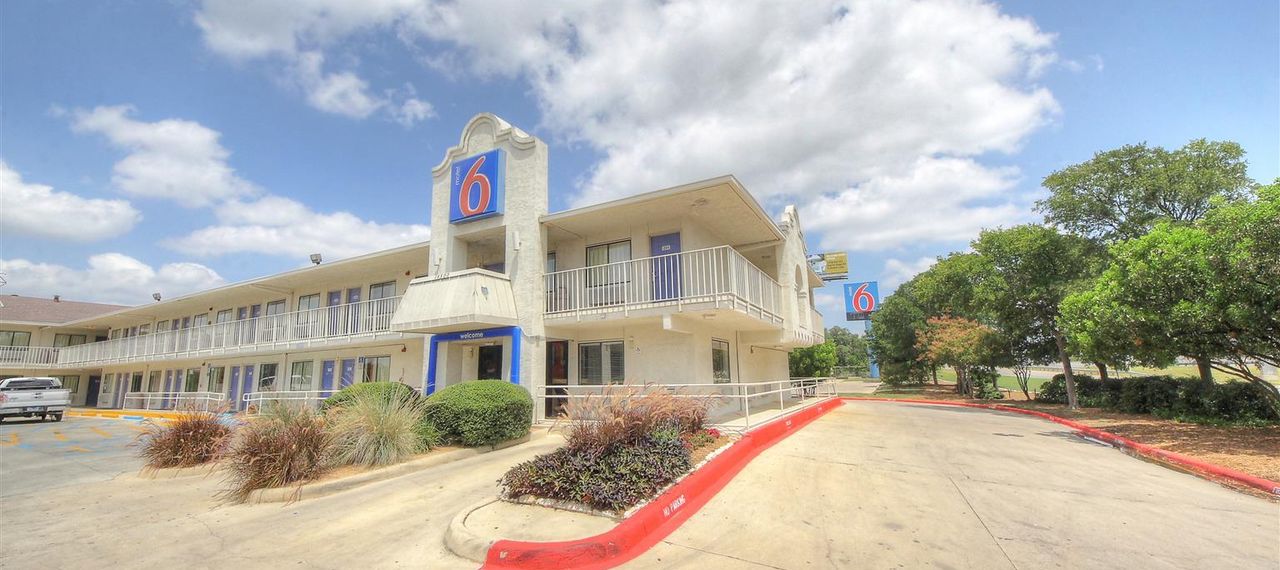 Motel 6 San Antonio - Fiesta, San Antonio | Hoteles en Despegar