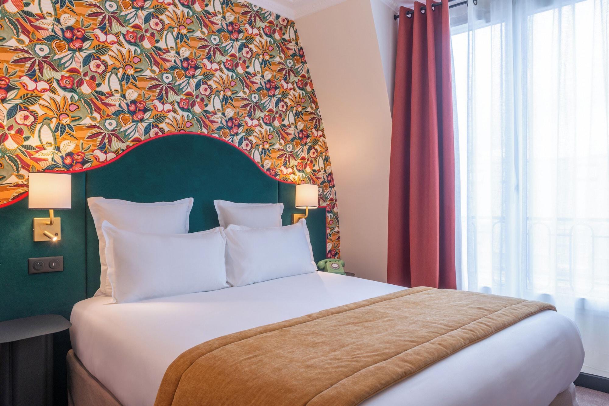 Varios Hôtel Brittany Opéra