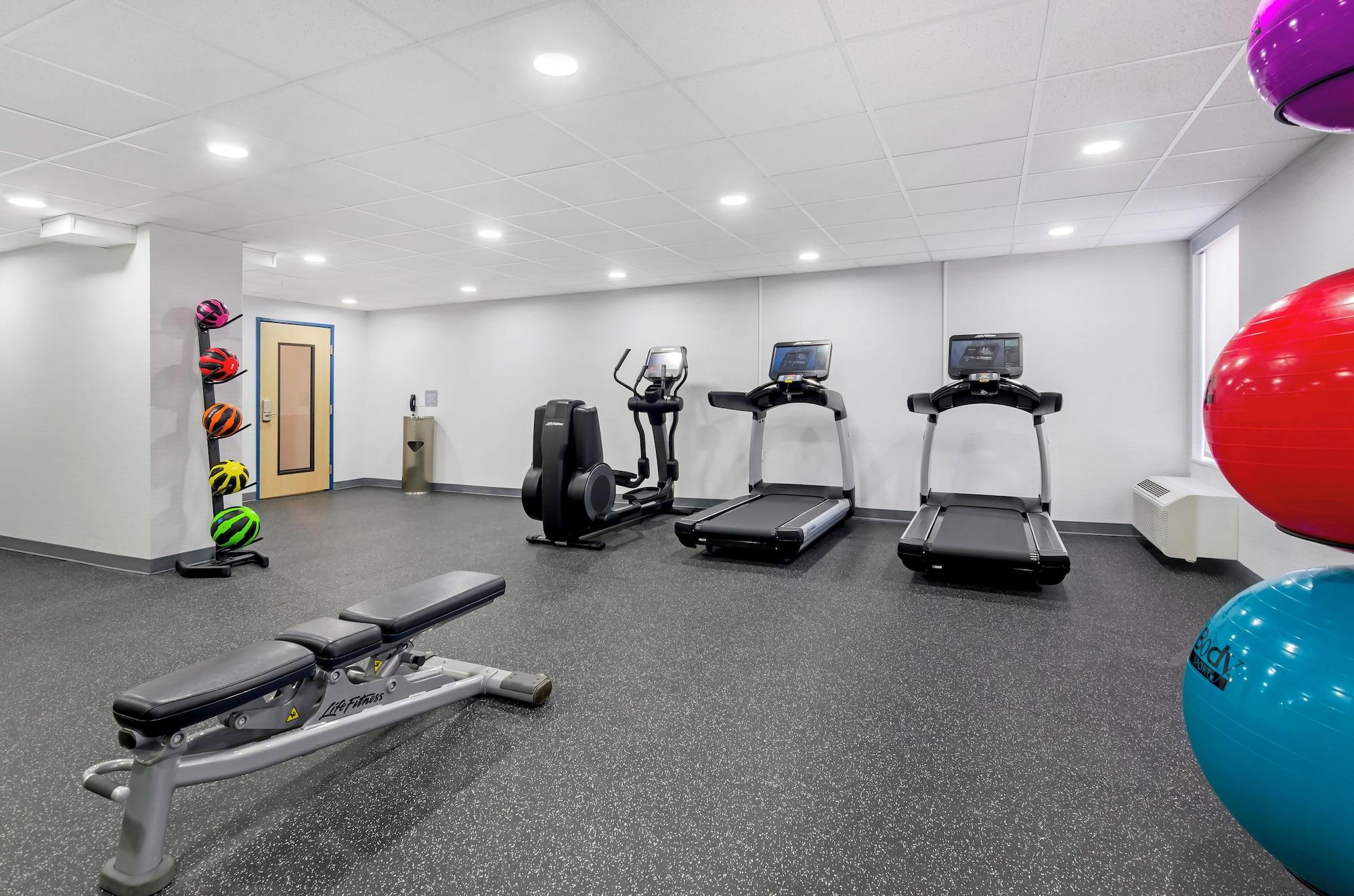 Gimnasio Spark by Hilton Knoxville North I-75