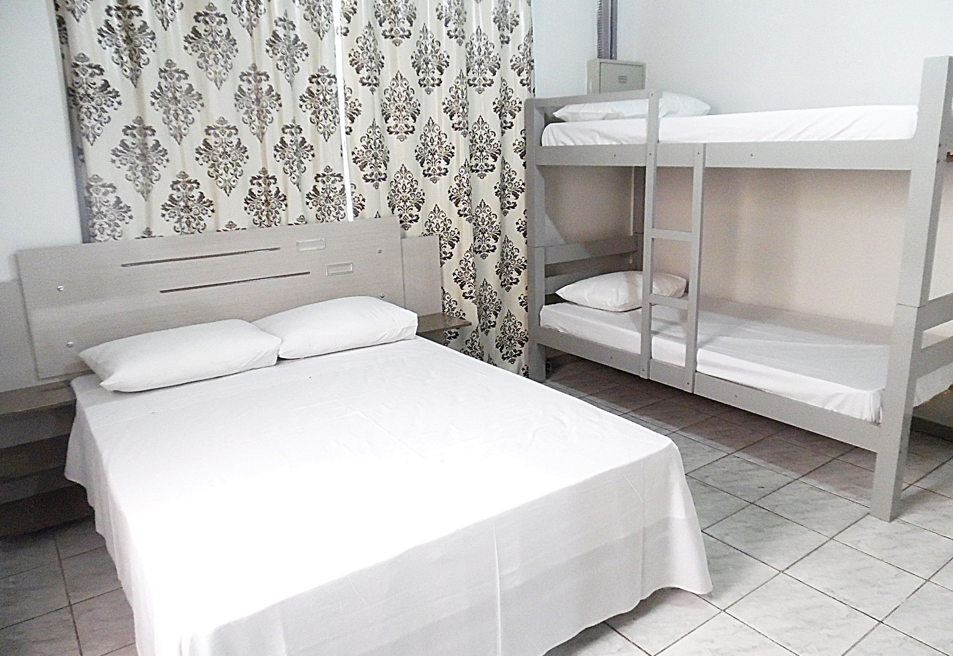 Habitación Atalaia Adventure Hostel