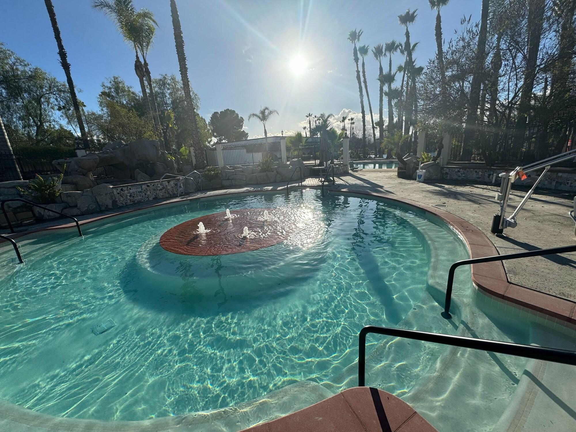 Vista Exterior Murrieta Hot Springs Resort