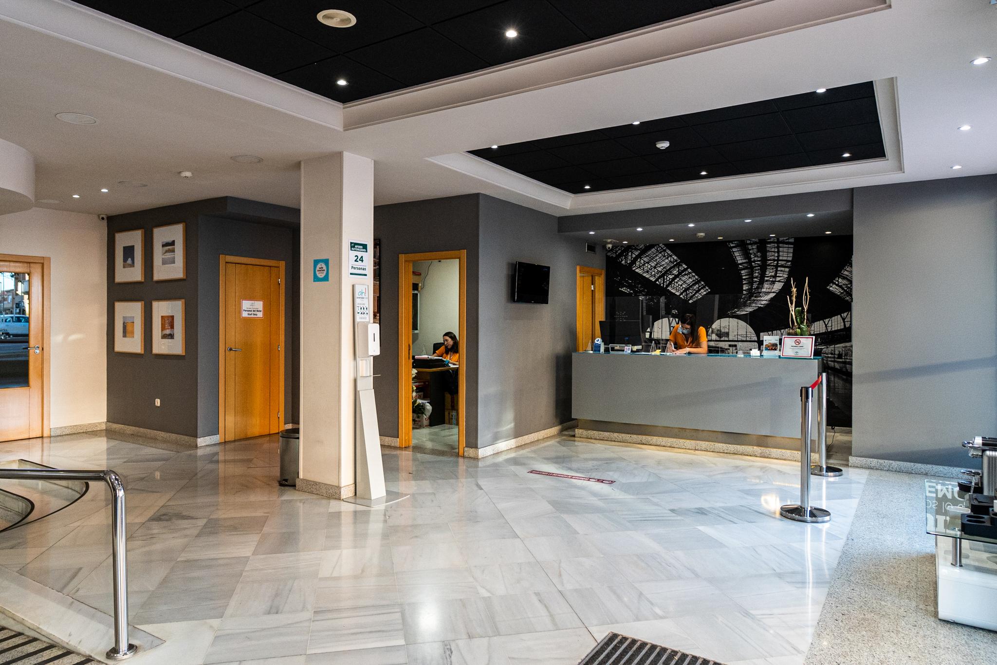 Vista Lobby Sercotel Avenida Hotel Almería