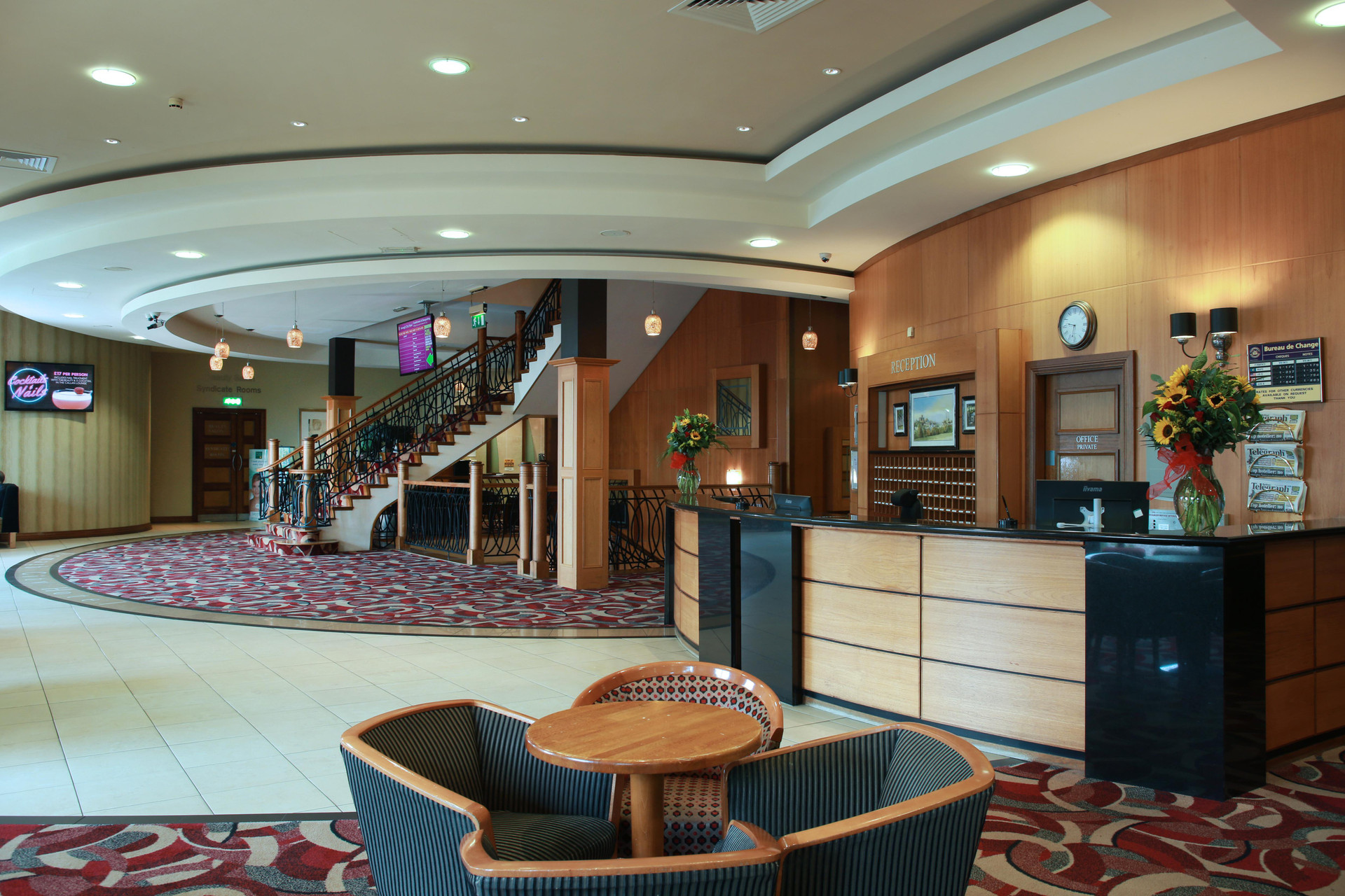 Vista Lobby Armagh City Hotel