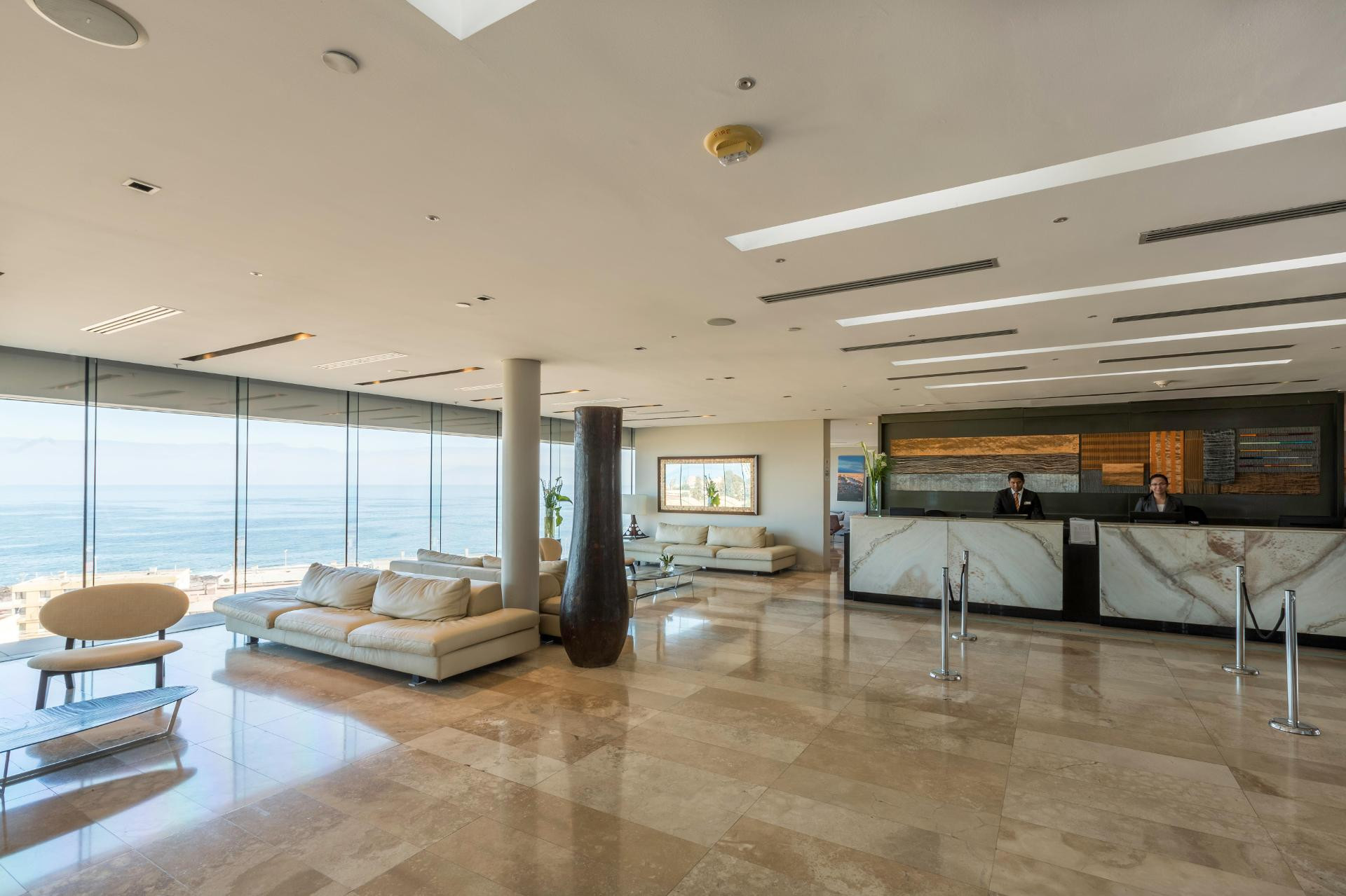 Vista Lobby Enjoy Antofagasta